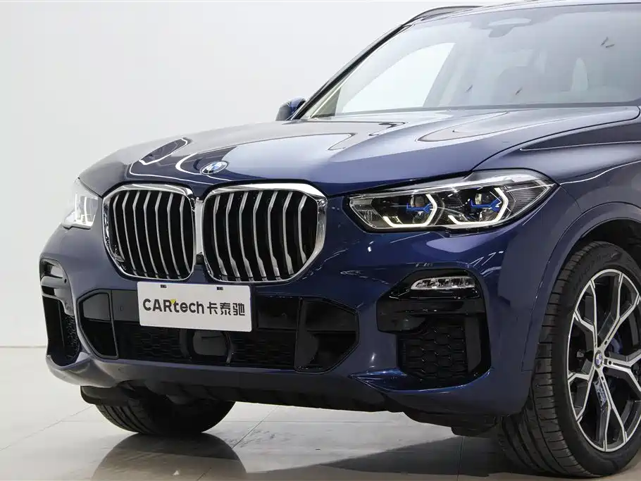 BMW X5 (Import) — фото 8