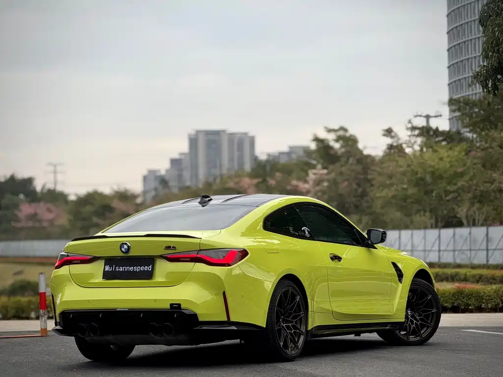 BMW M4 — фото 9
