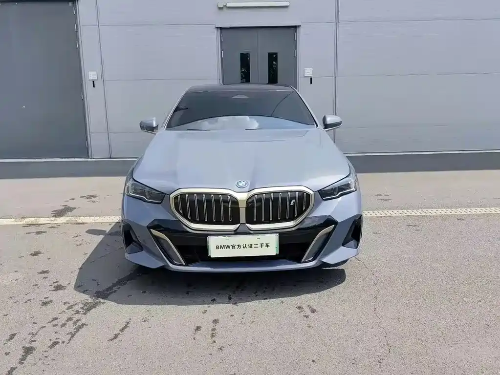 BMW i5 — фото 4