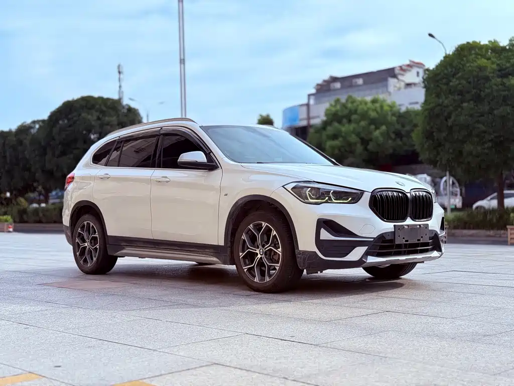 BMW X1 — фото 3