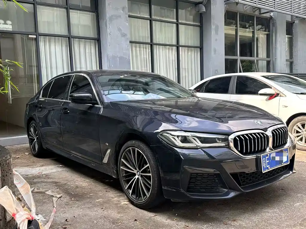 BMW 5 Series — фото 3