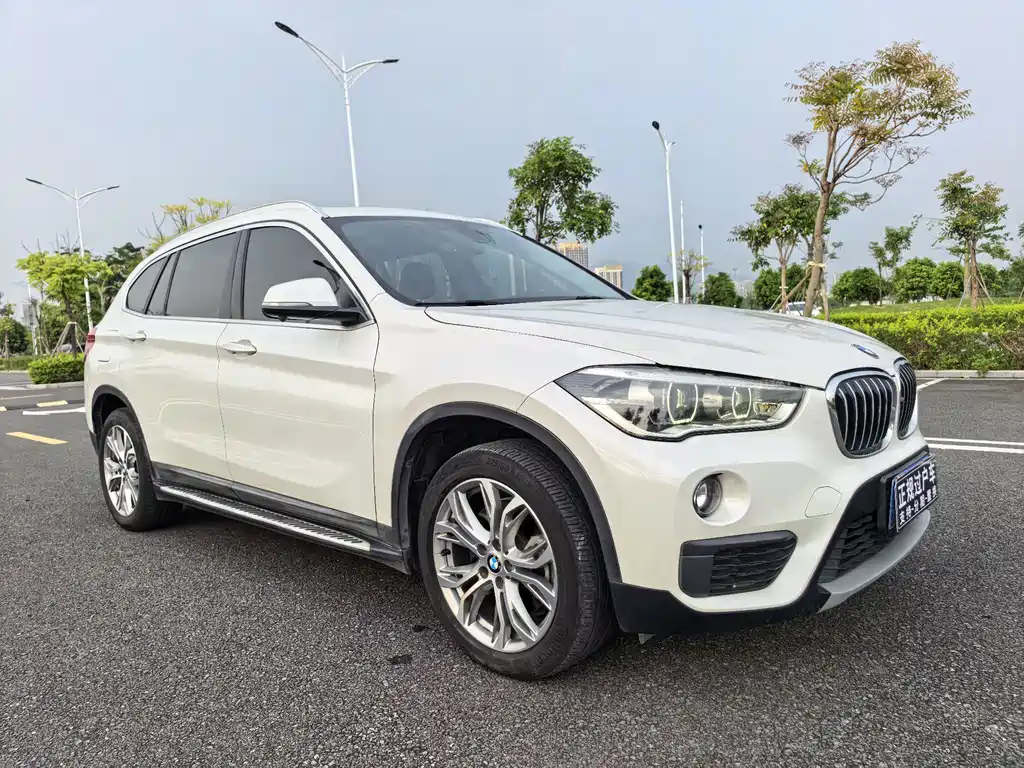 BMW X1 — фото 3