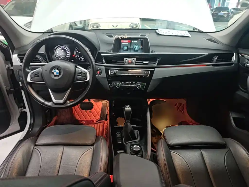BMW X1 — фото 10