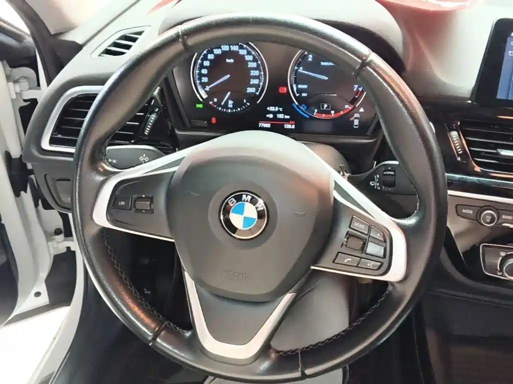BMW 1 Series — фото 11