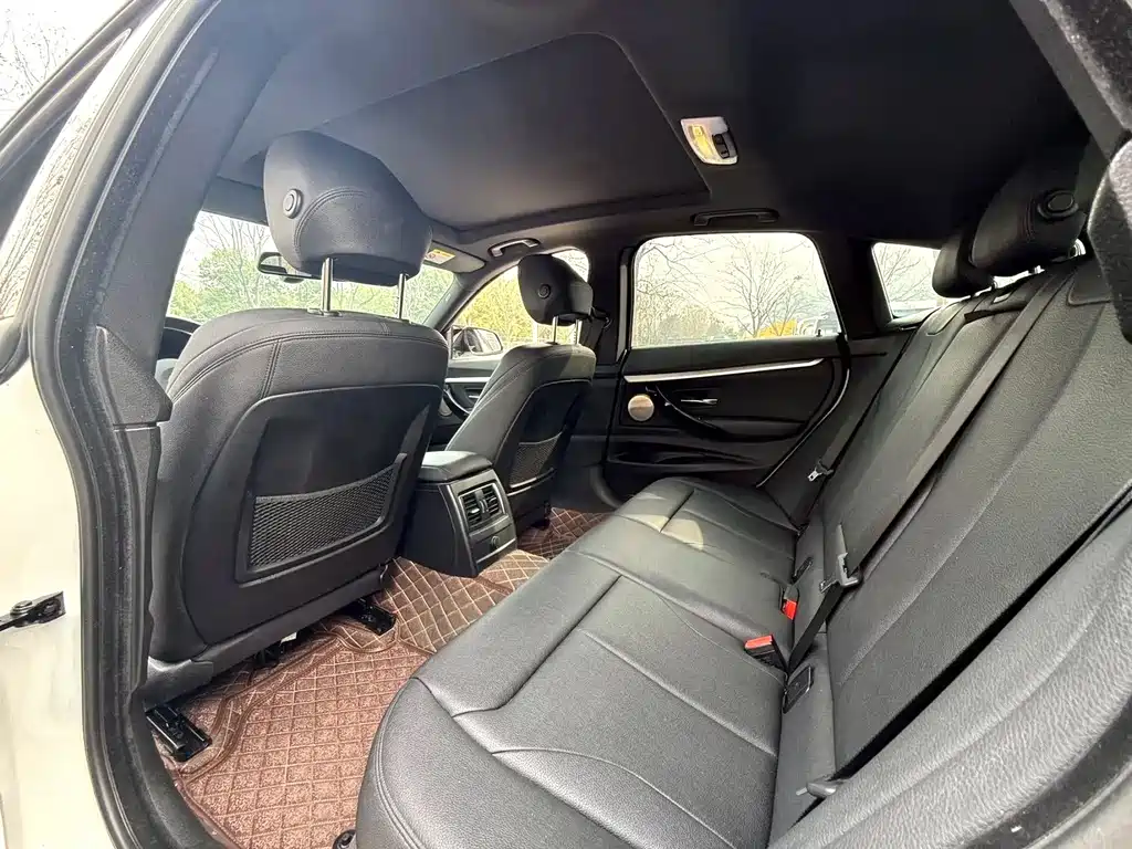 BMW 3 Series GT — фото 5