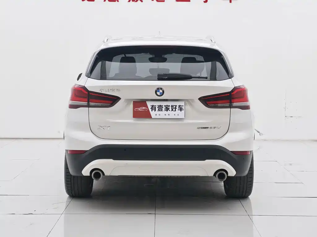 BMW X1 — фото 5