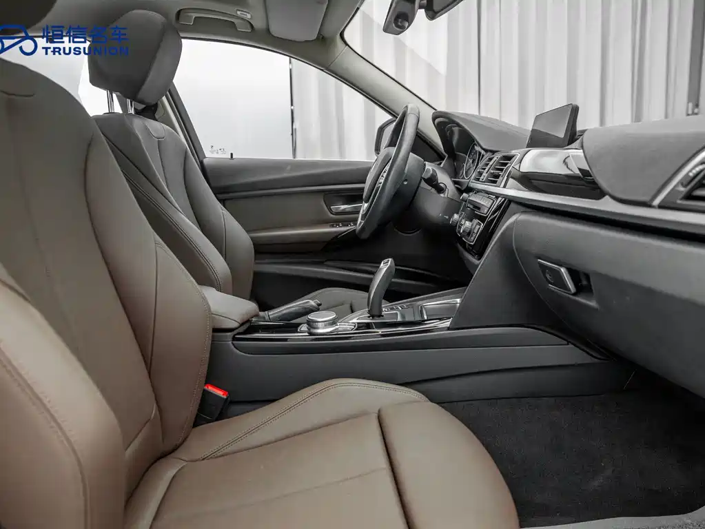 BMW 3 Series — фото 14