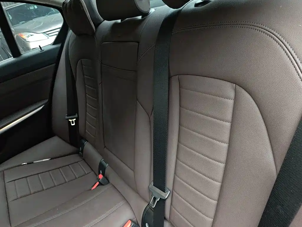 BMW 3 Series — фото 15