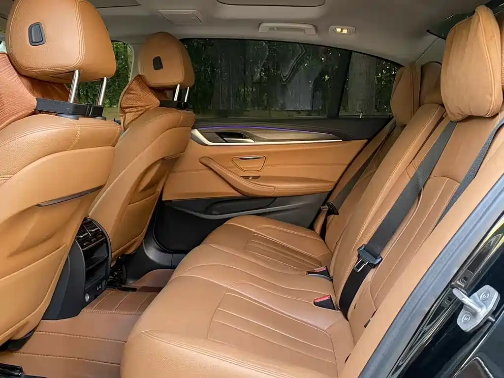 BMW 5 Series New Energy — фото 8