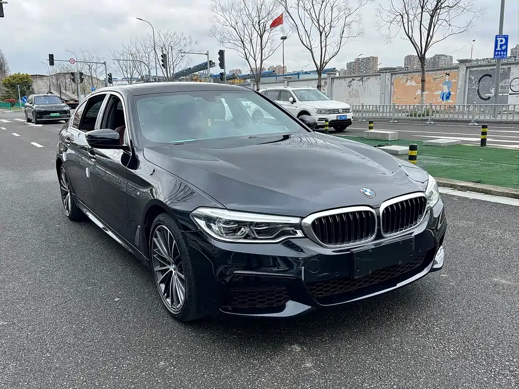 BMW 5 Series — фото 3