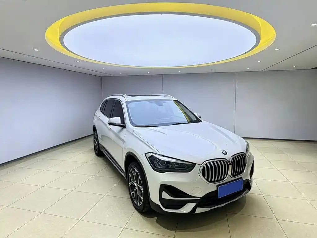 BMW X1 — фото 3