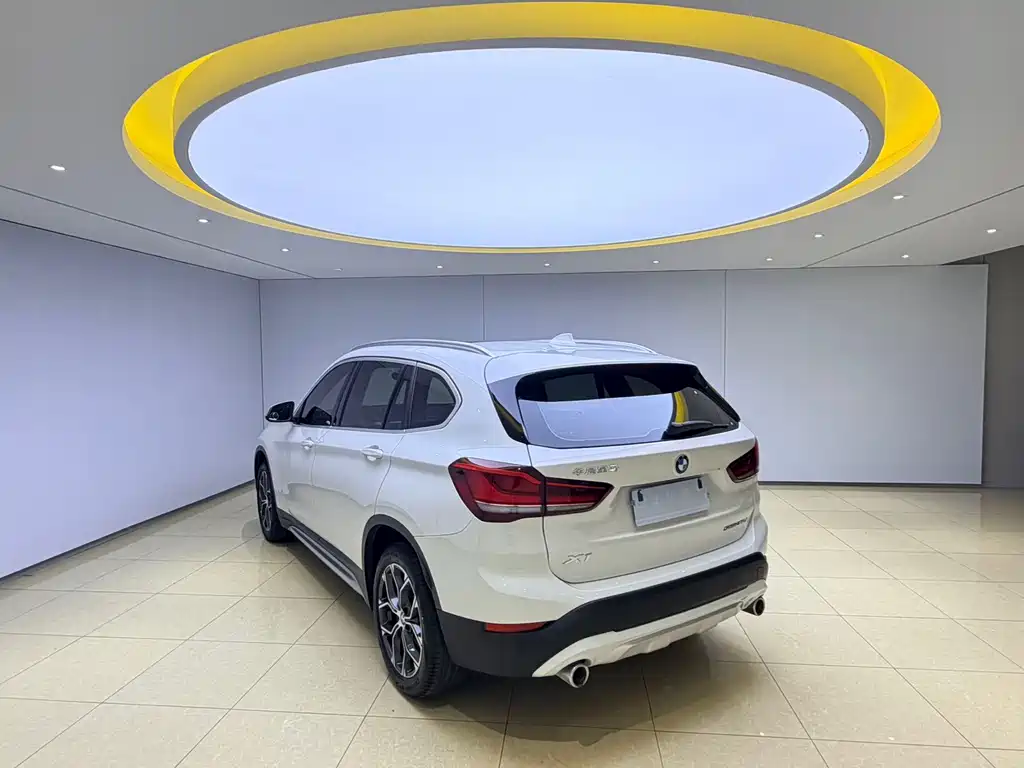 BMW X1 — фото 6