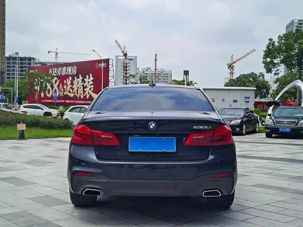 BMW 5 Series — фото 5