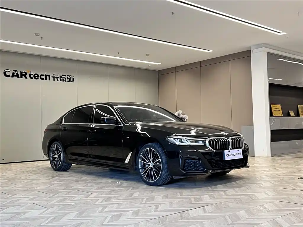 BMW 5 Series — фото 2