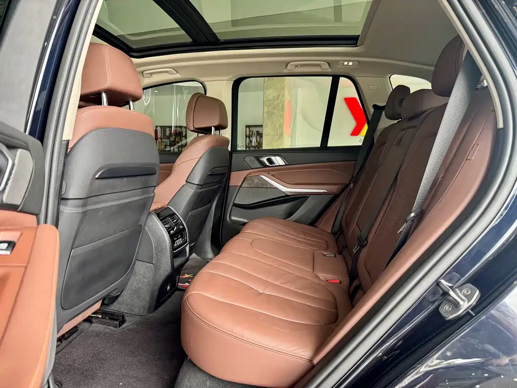 BMW X5 (Import) — фото 4