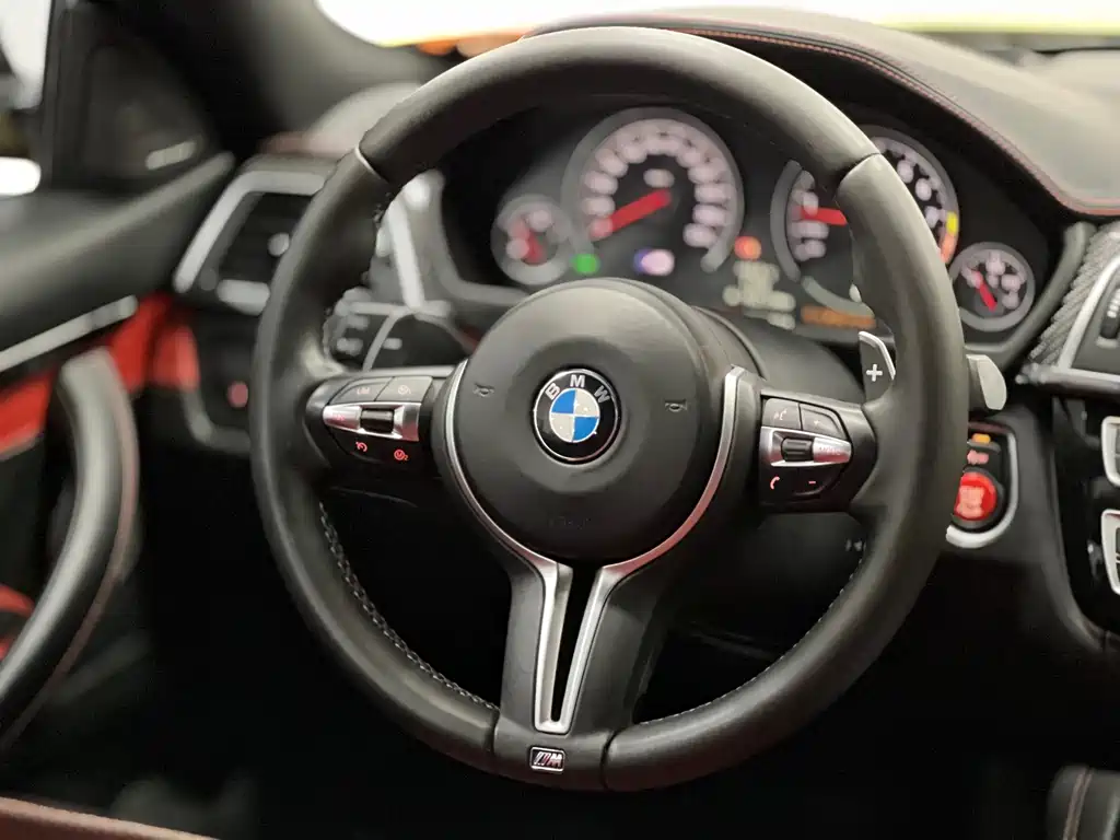 BMW M4 — фото 9