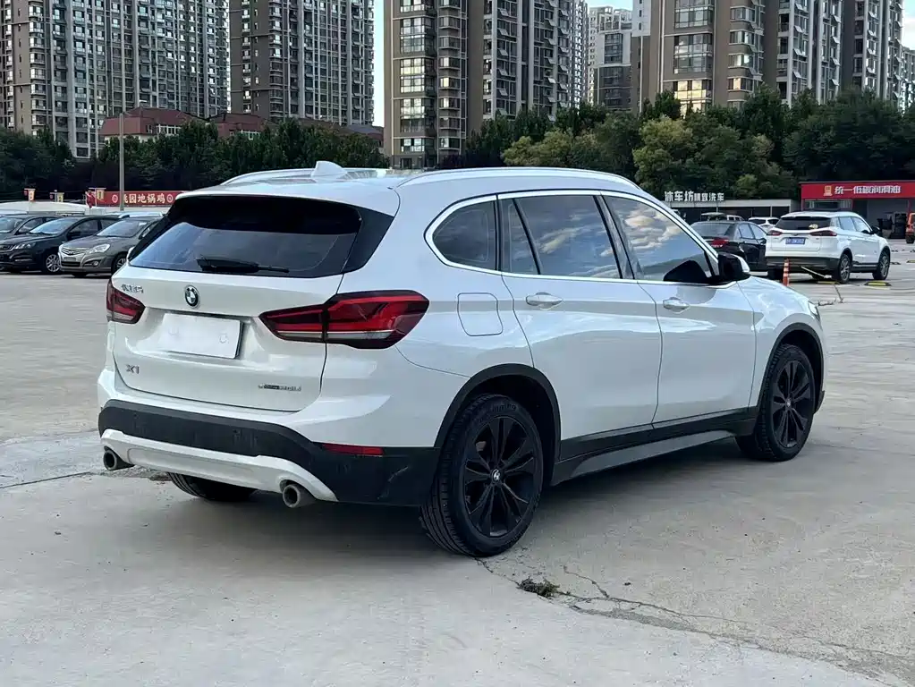 BMW X1 — фото 4