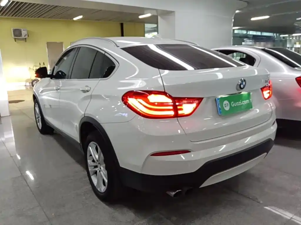 BMW X4 — фото 5