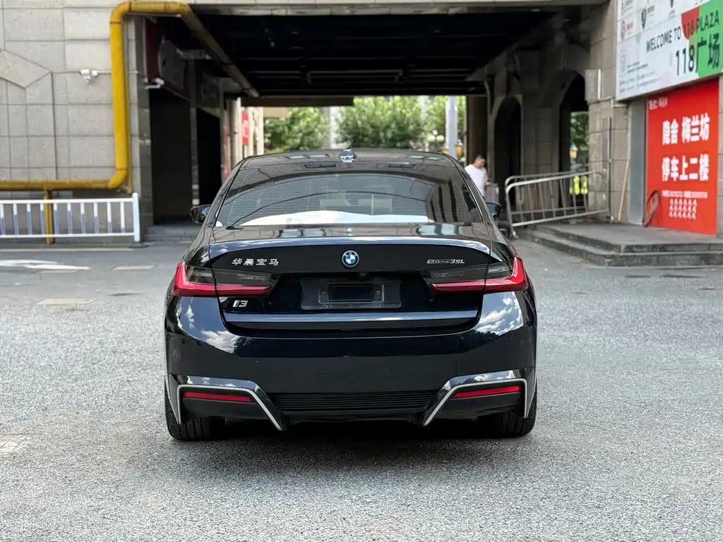 BMW i3 — фото 8