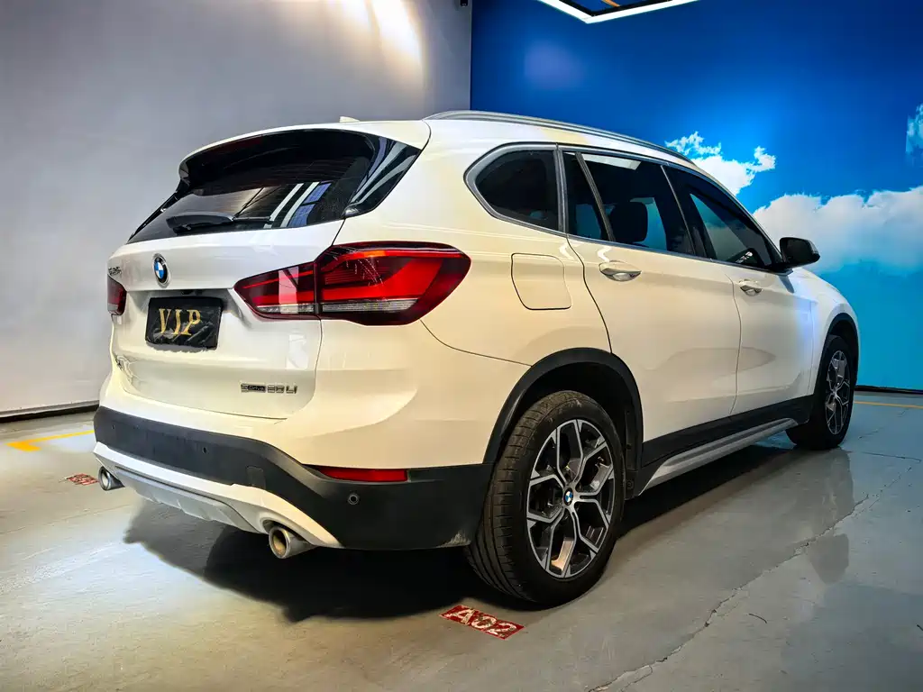 BMW X1 — фото 4