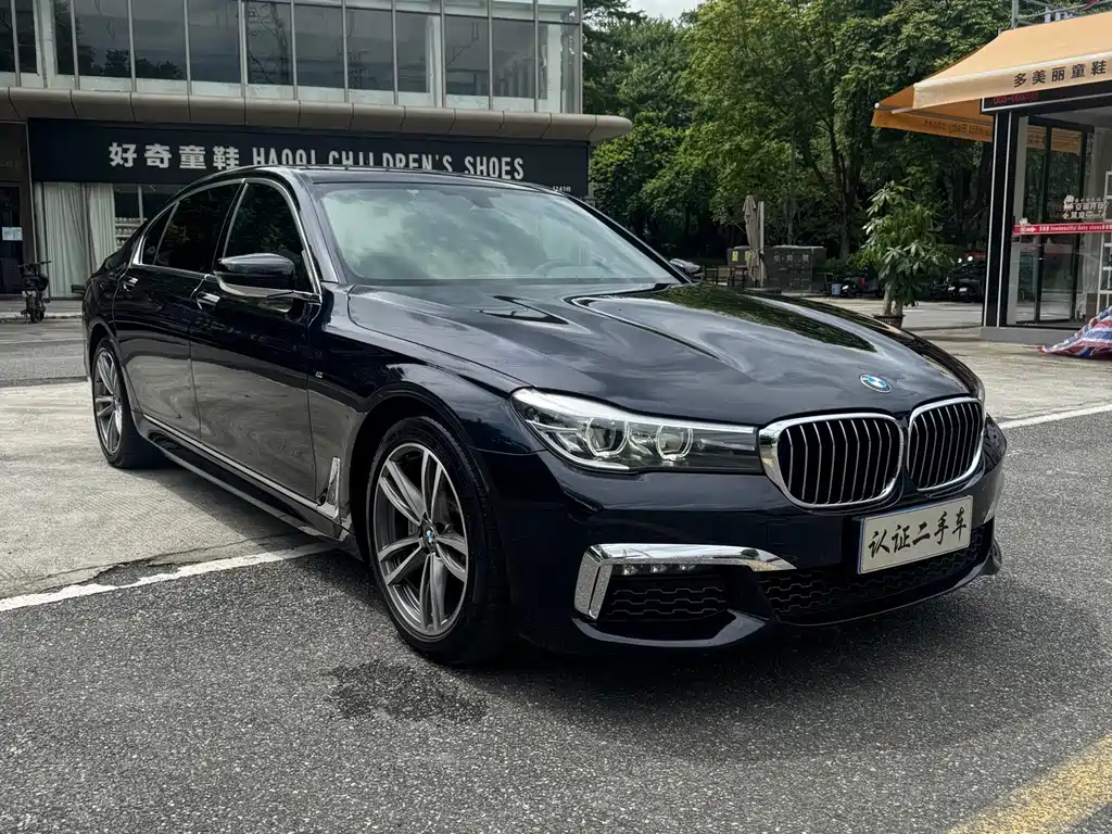 BMW 7 Series — фото 3