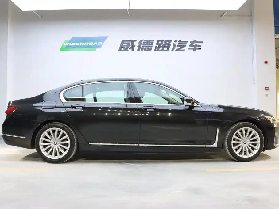 BMW 7 Series — фото 3