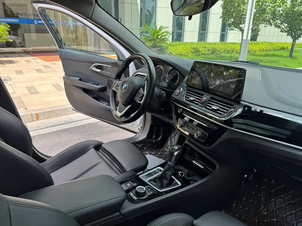 BMW 1 Series — фото 18