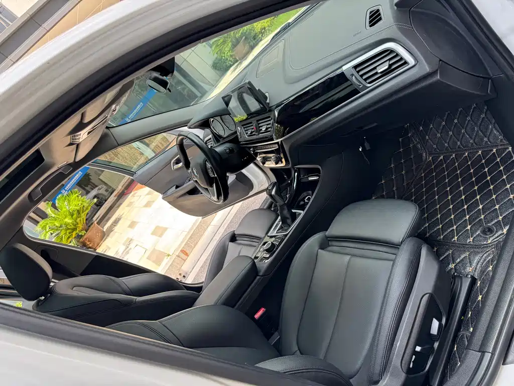 BMW 1 Series — фото 19