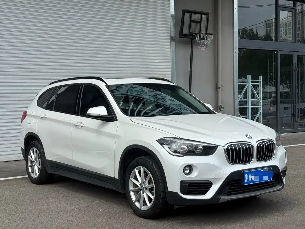 BMW X1 — фото 3