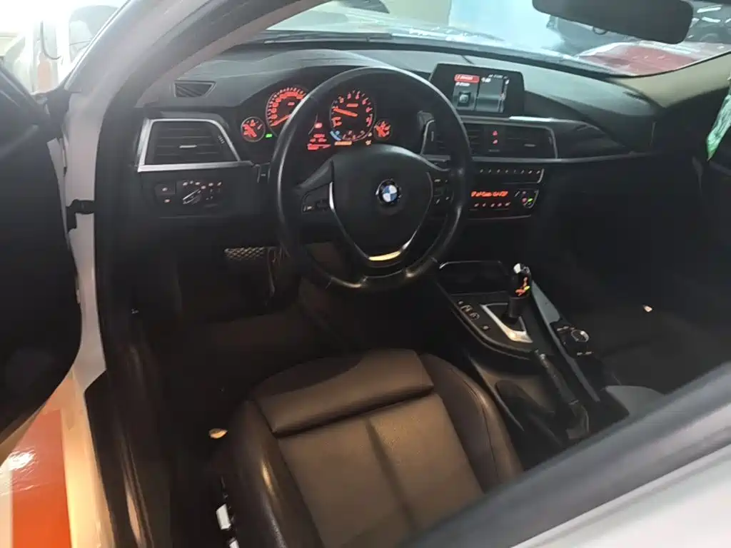 BMW 3 Series — фото 10