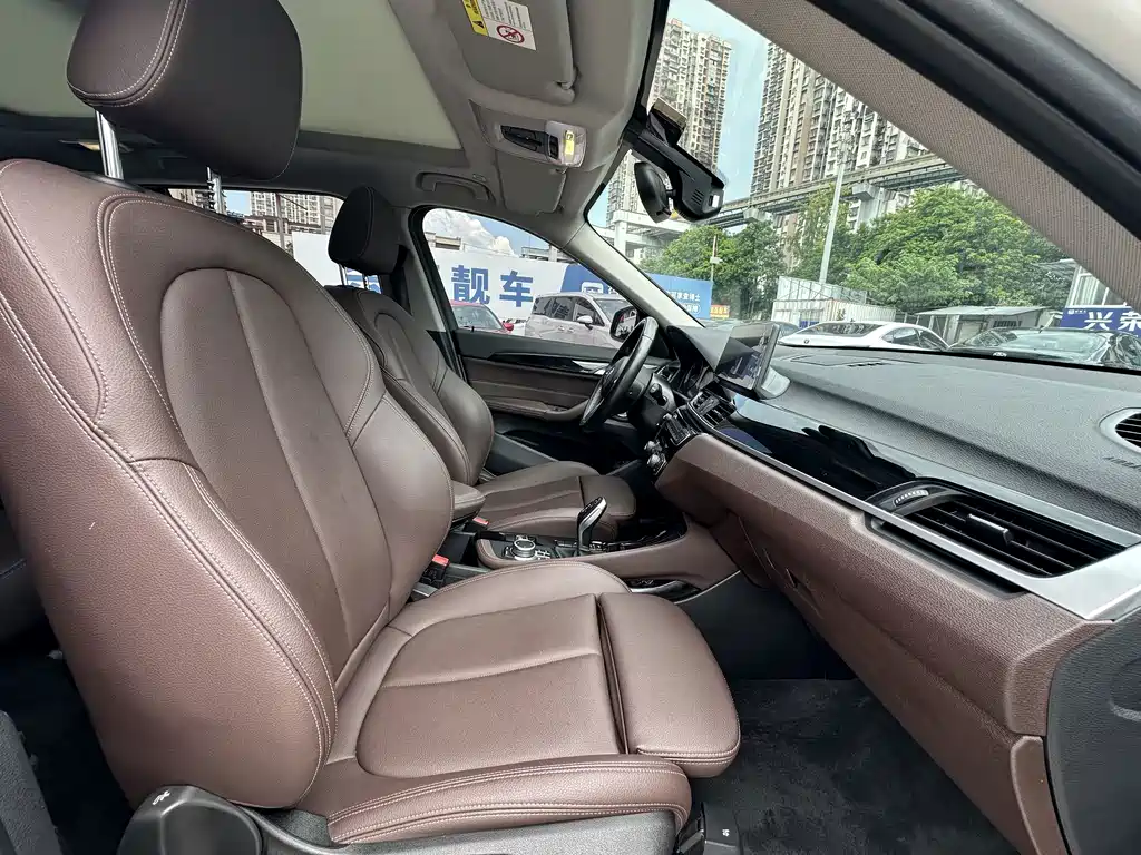 BMW X1 — фото 10