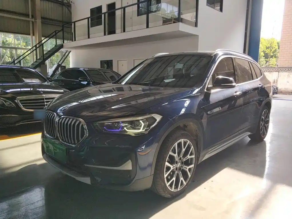 BMW X1 — фото 2