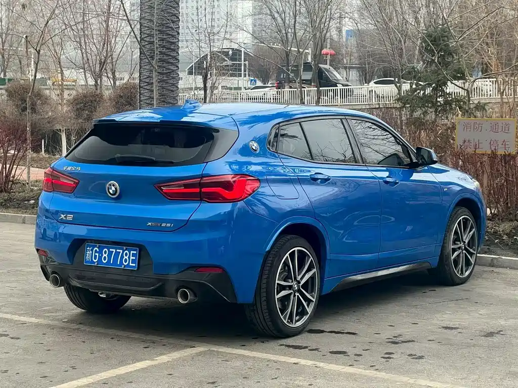 BMW X2 — фото 9