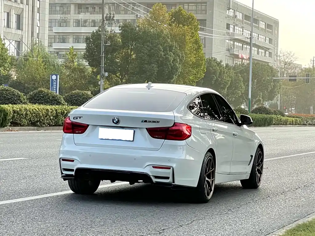 BMW 3 Series GT — фото 3