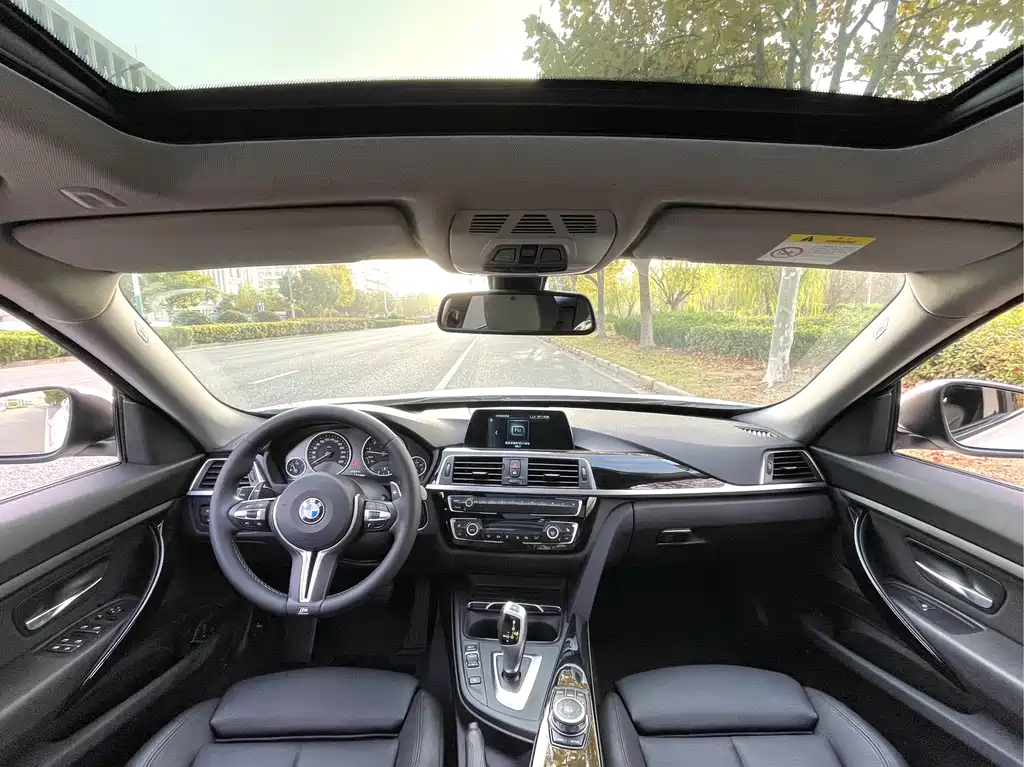 BMW 3 Series GT — фото 9