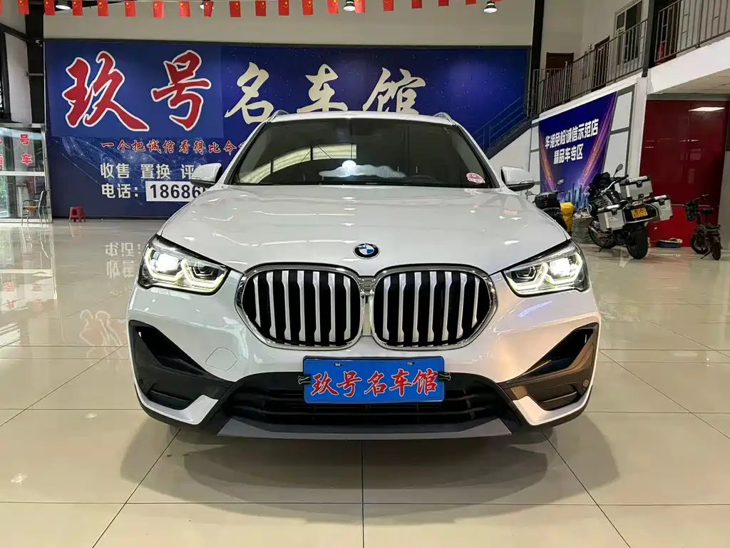 BMW X1 — фото 2