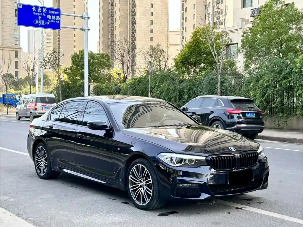 BMW 5 Series — фото 3