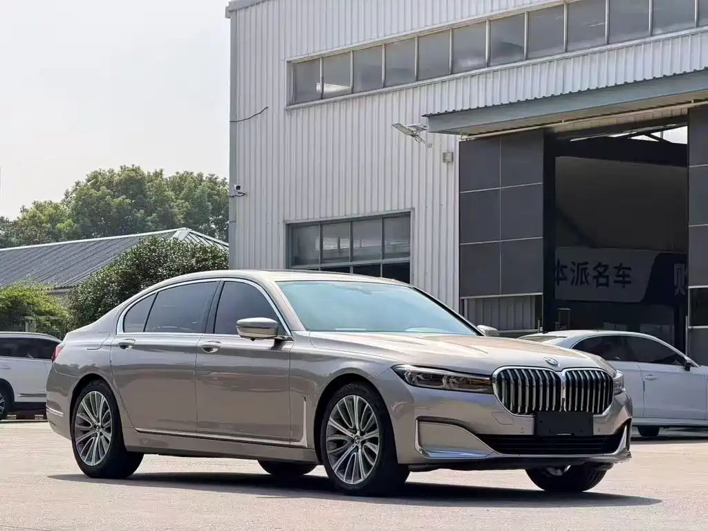 BMW 7 Series — фото 3