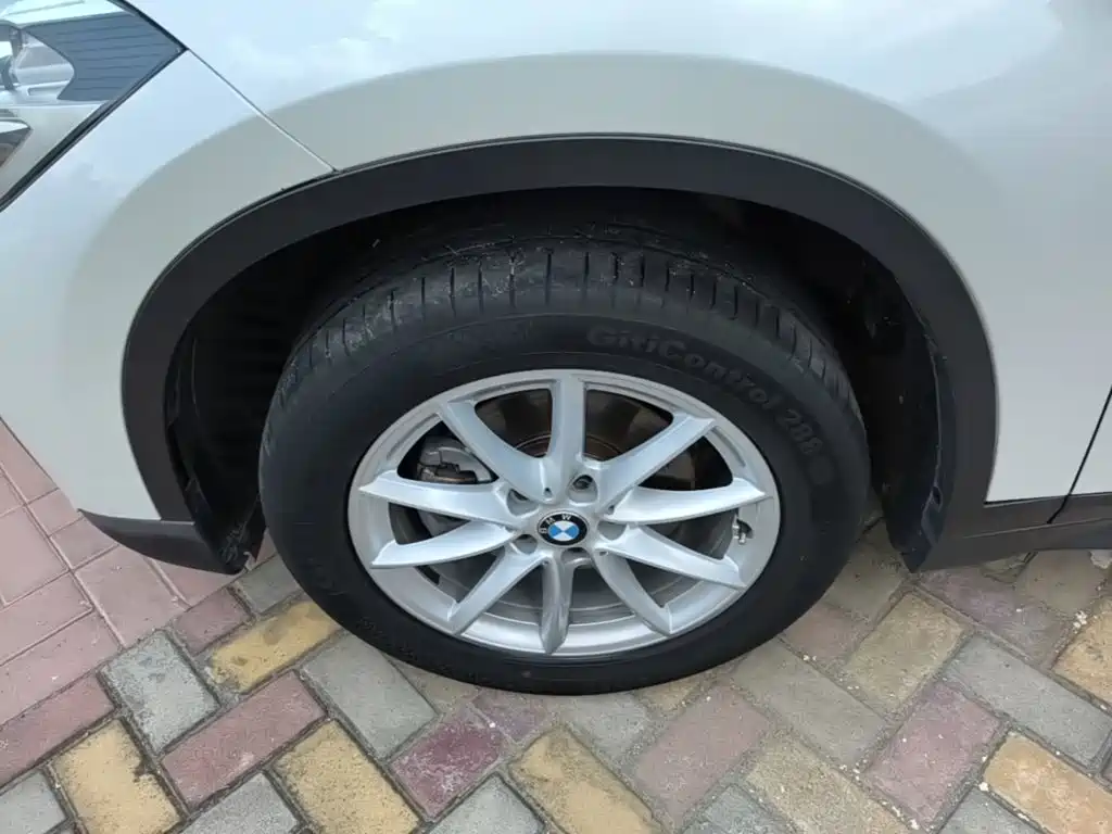 BMW X1 — фото 23