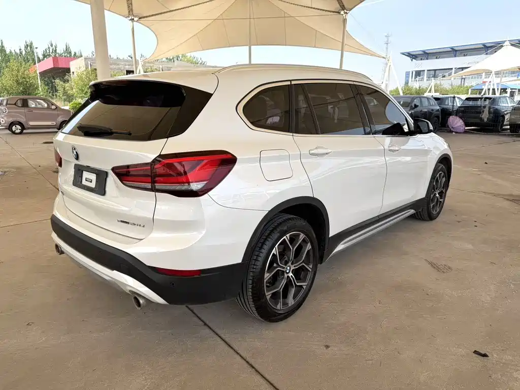 BMW X1 — фото 9