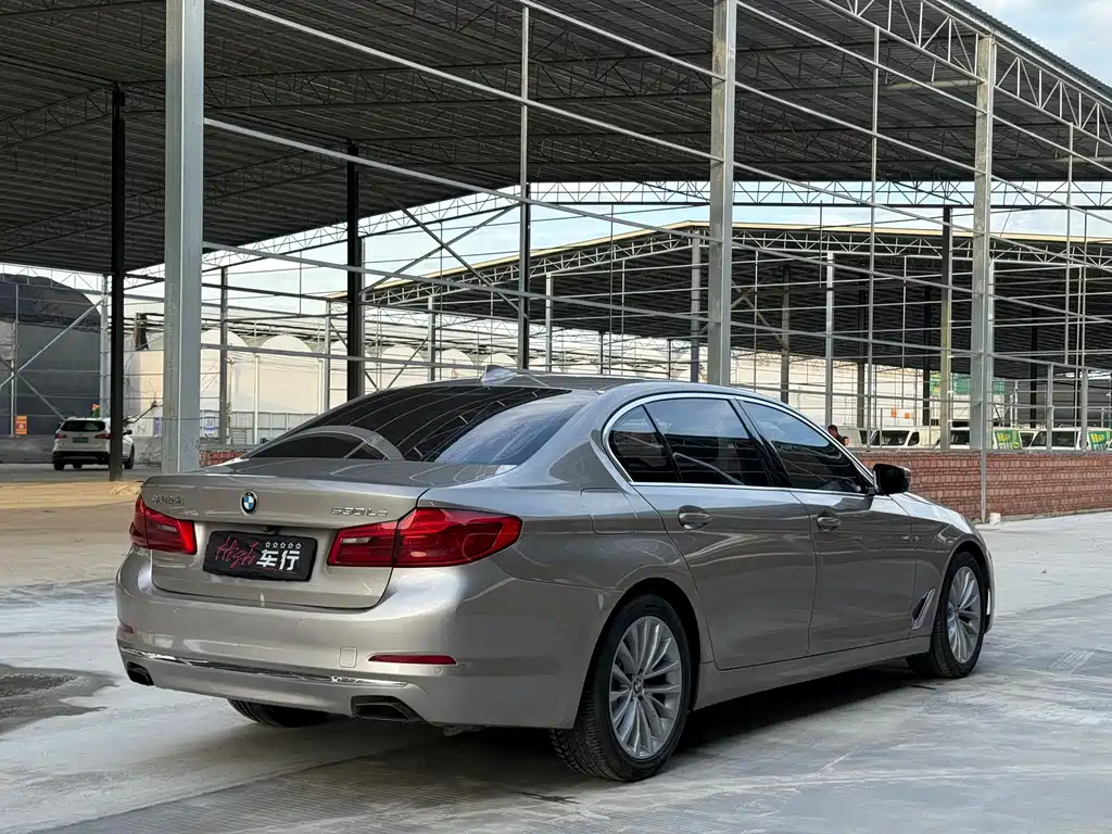 BMW 5 Series New Energy — фото 6