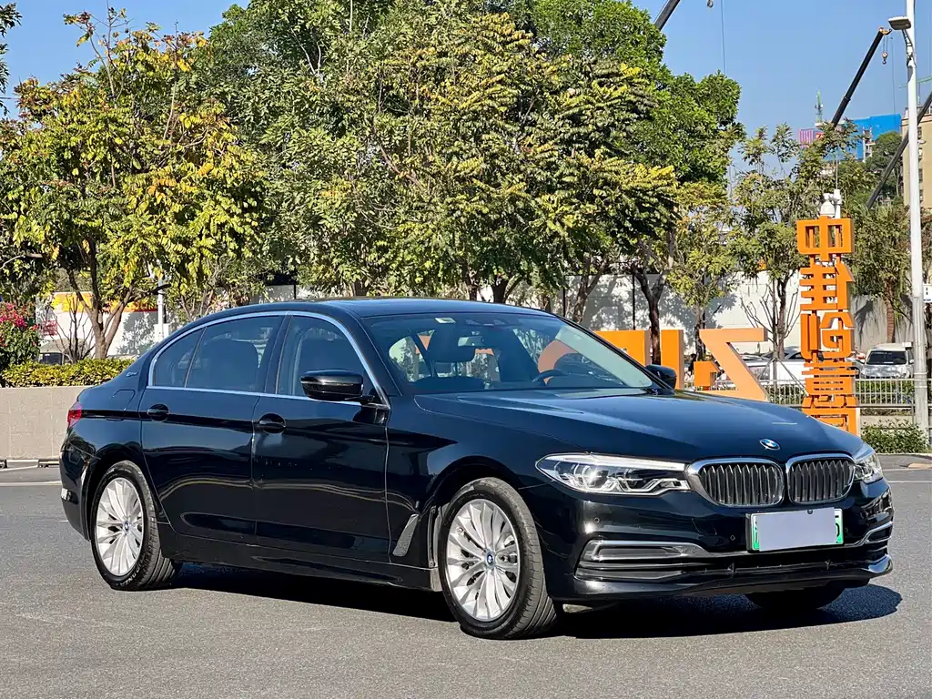 BMW 5 Series New Energy — фото 3