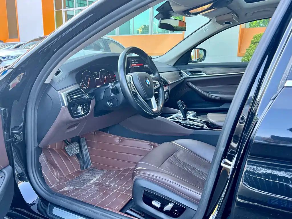 BMW 5 Series New Energy — фото 4