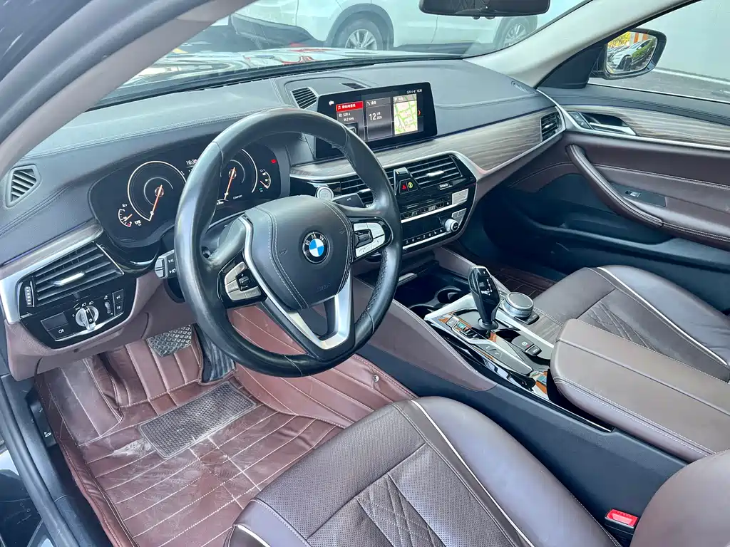 BMW 5 Series New Energy — фото 5
