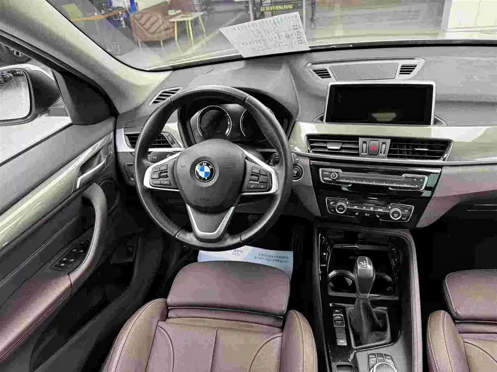 BMW X1 — фото 5