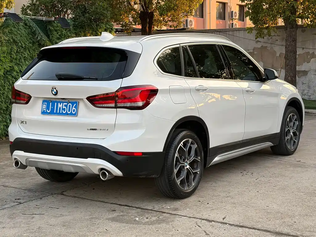 BMW X1 — фото 4
