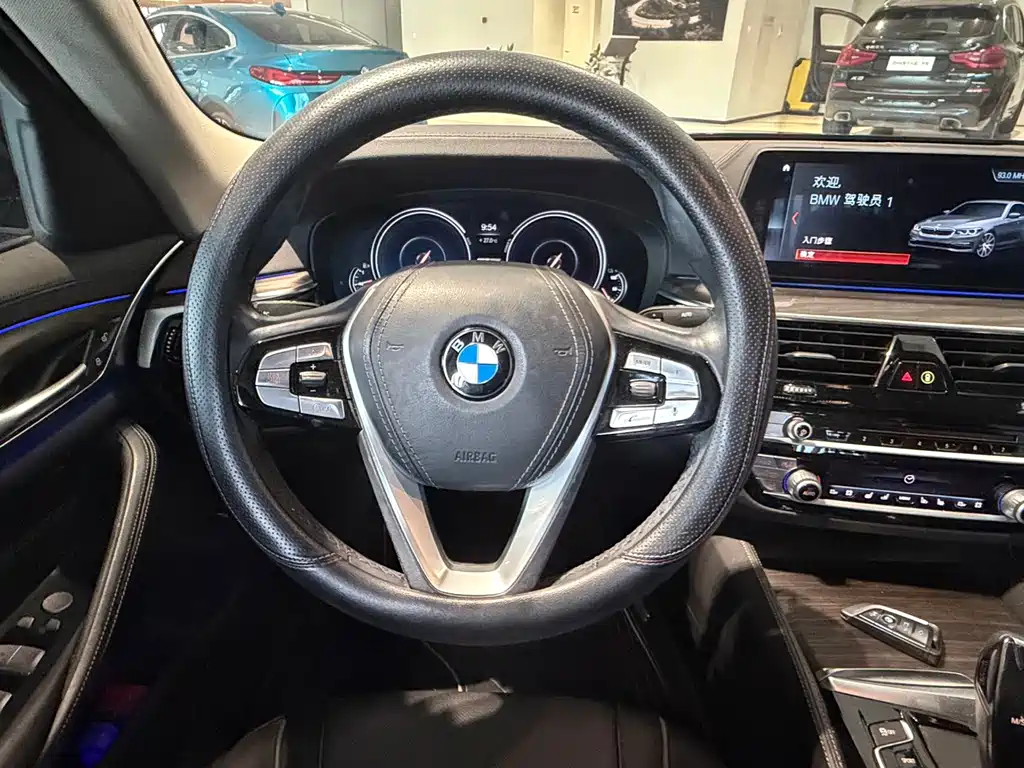 BMW 5 Series New Energy — фото 8