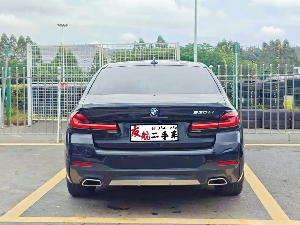 BMW 5 Series — фото 4