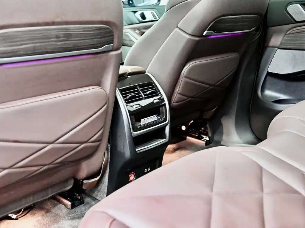 BMW X5 — фото 14
