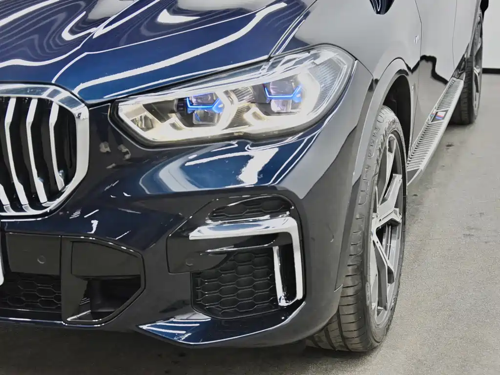 BMW X5 — фото 28